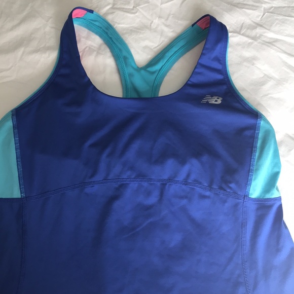 New Balance size M top - Picture 7 of 13